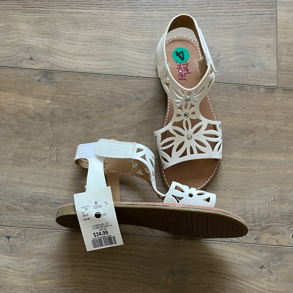 Hot Tomato White Sandals Versatile Slip-On